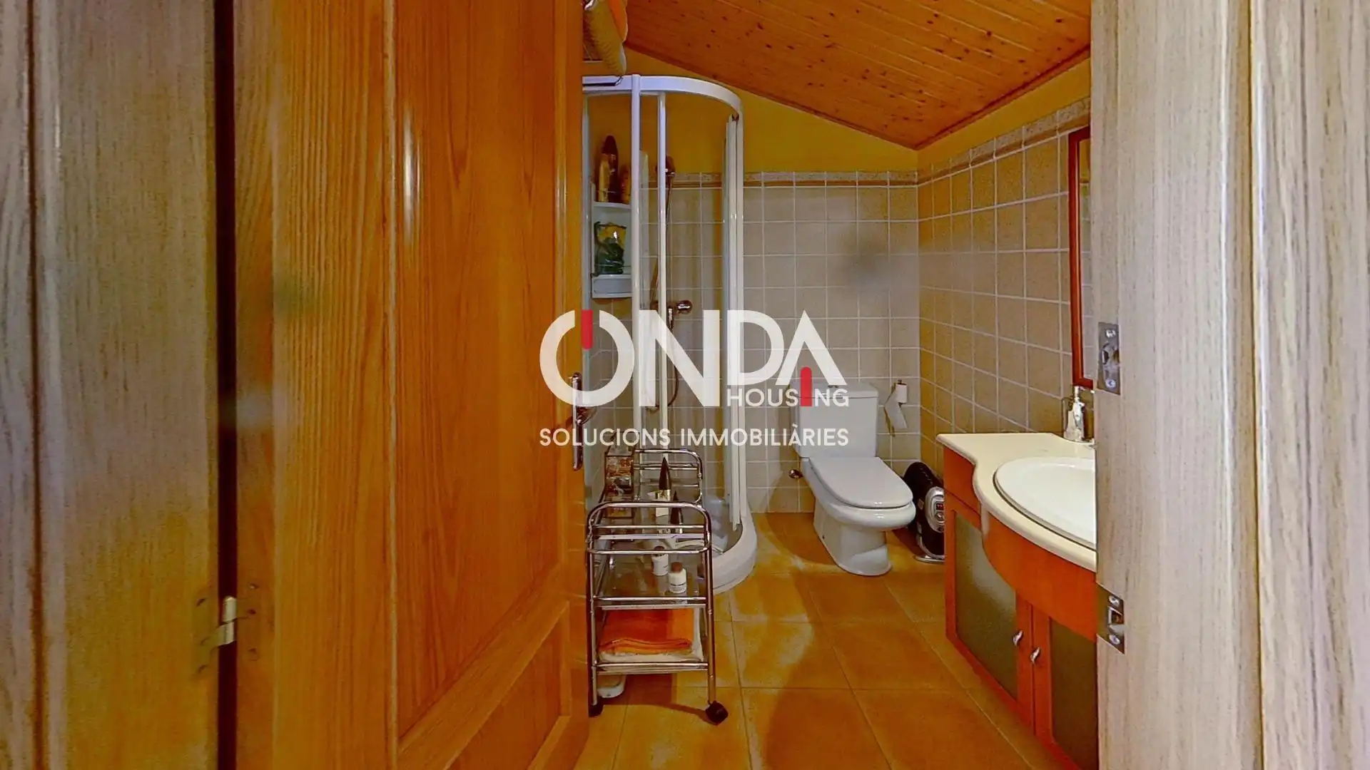 Baño de Casa adosada en venta en Tremp con Calefacción, Terraza y Trastero