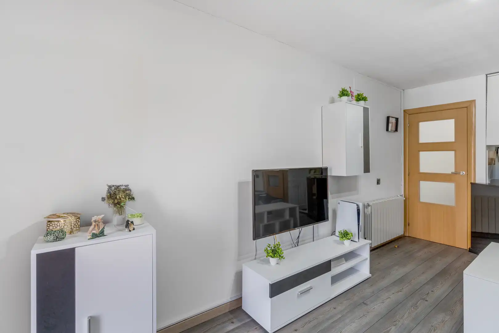 Flat with terrace for sale in Sant Adriá Nord, imagen 4