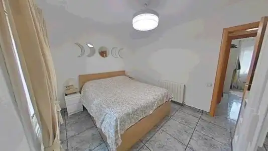 Dormitori de Pis en venda en Santa Perpètua de Mogoda amb Calefacció, Terrassa i Balcó