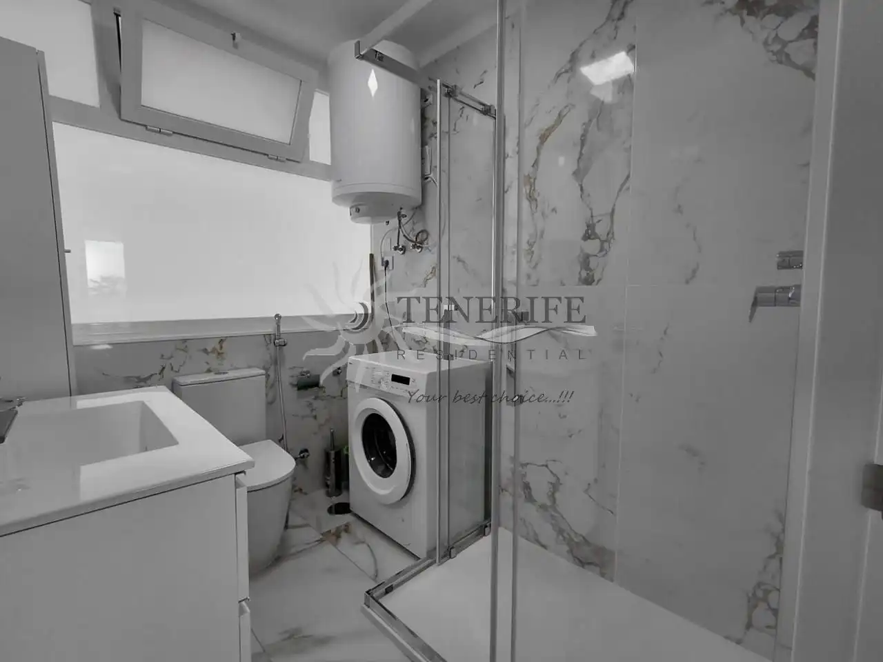 Baño de Planta baja en venta en Arona con Aire acondicionado, Terraza y Amueblado