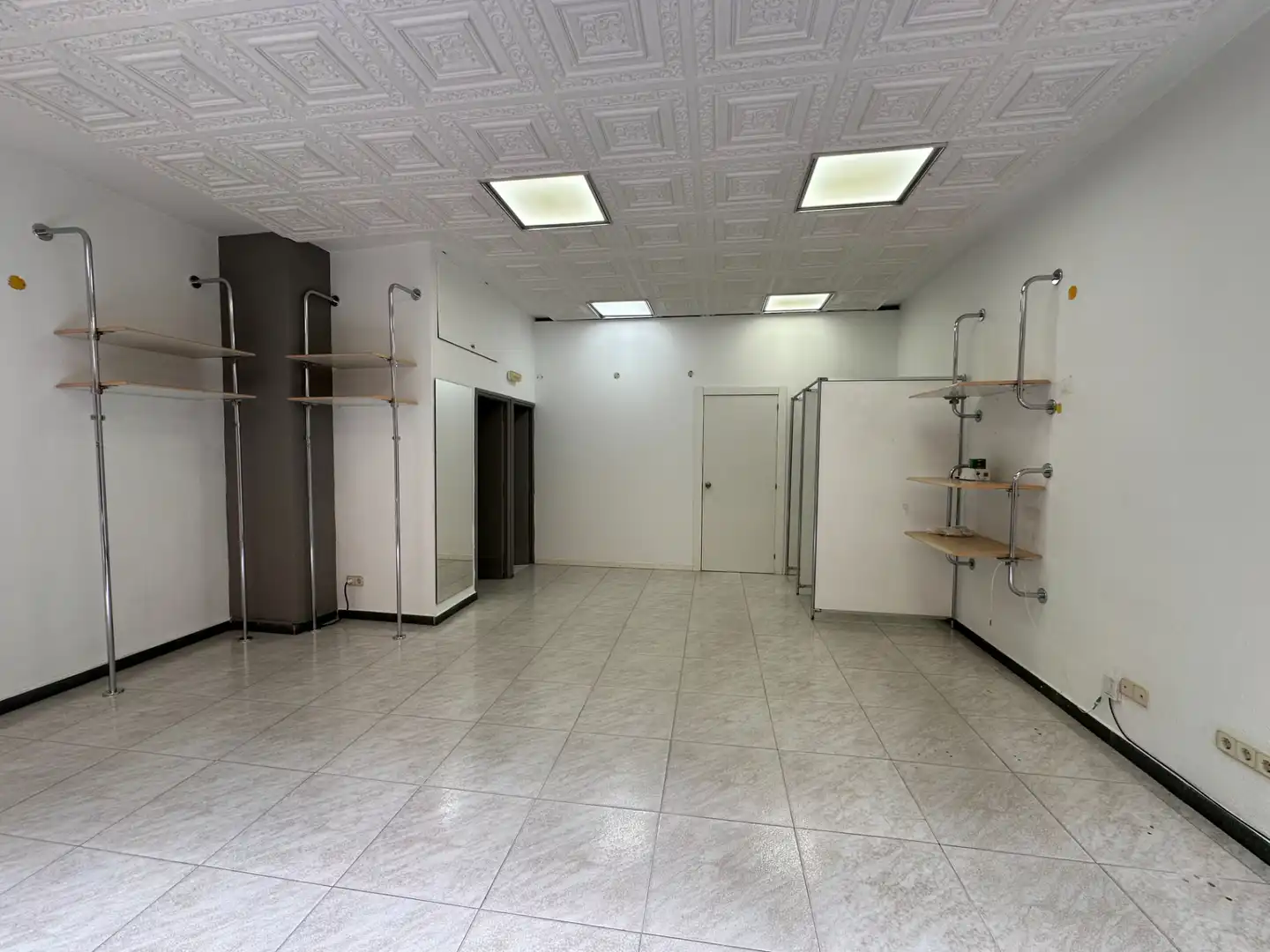Locale commerciale in affitto a Calle Obispo Cobos, imagen 3