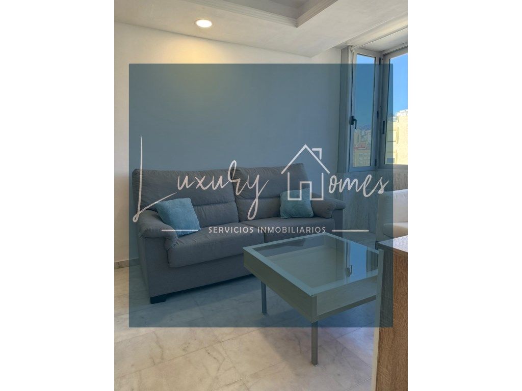 Living room of Flat to rent in  Santa Cruz de Tenerife Capital  with Air Conditioner and Furnished