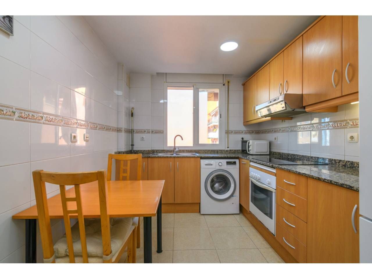 Cuina de Dúplex en venda en Castelldefels amb Aire condicionat, Calefacció i Parquet