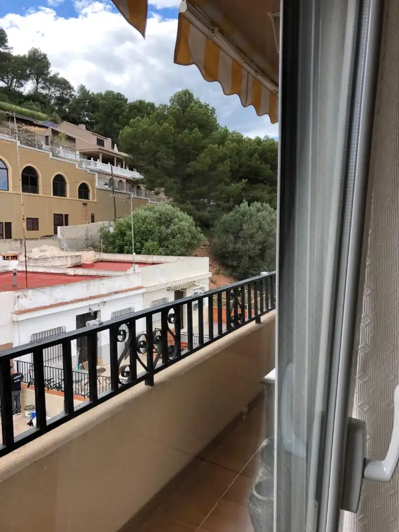 Terrasse von Wohnung zum Verkauf in Gilet mit Klimaanlage, Möbliert und Balkon
