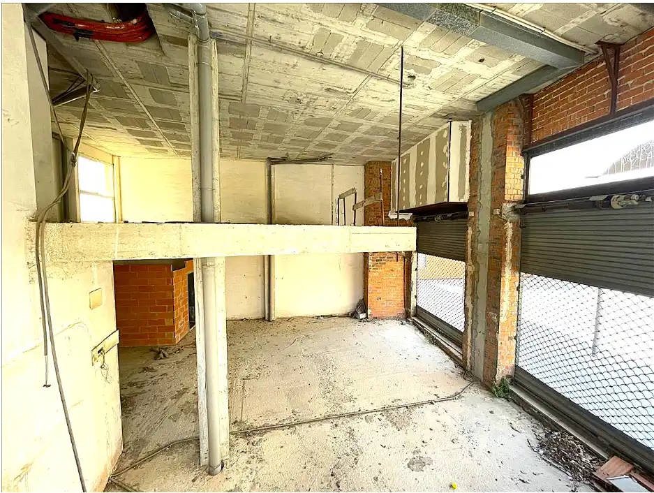 Business premises for sale in Carrer de Pi i Margall, imagen 12
