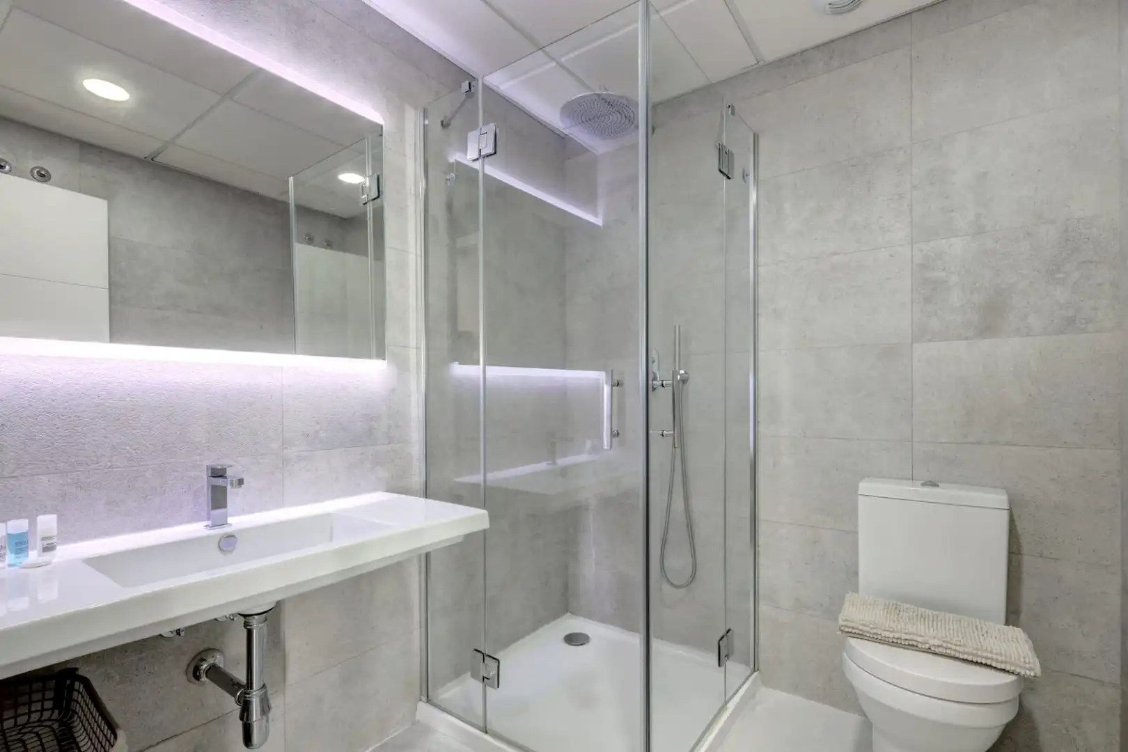 Apartament amb piscina en venda a Altos de Estepona, imagen 39