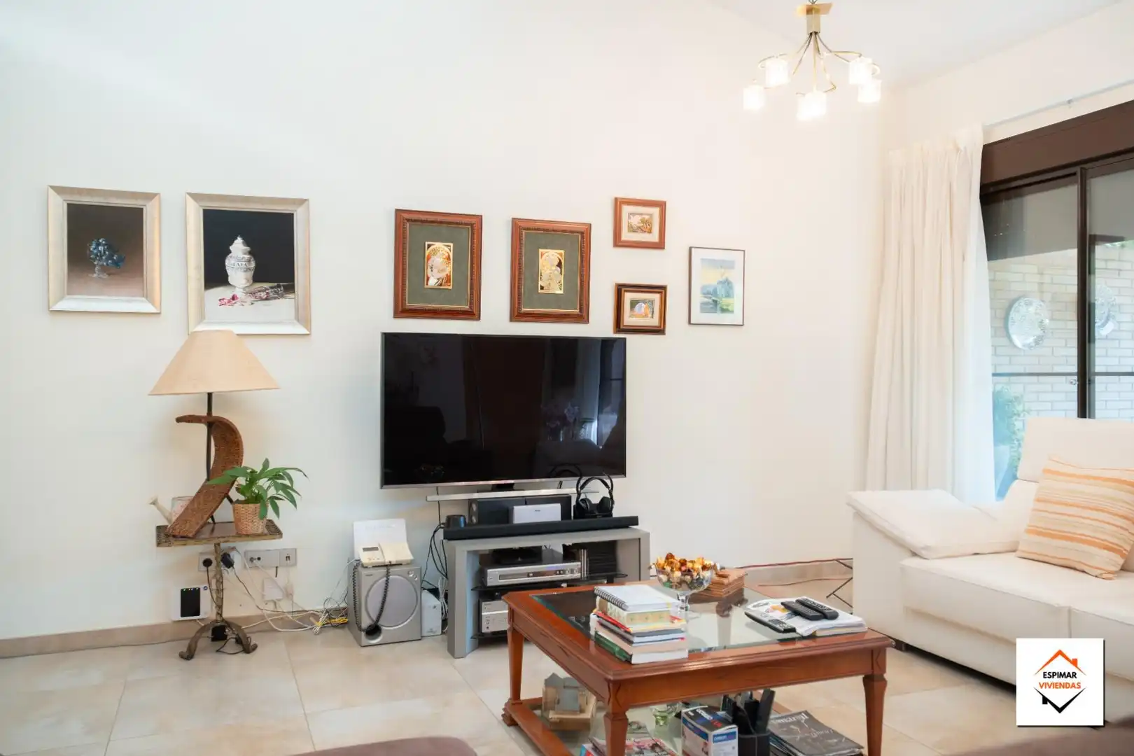 Wohnzimmer von Einfamilien-Reihenhaus zum Verkauf in Villanueva de Gállego mit Heizung, Privatgarten und Terrasse