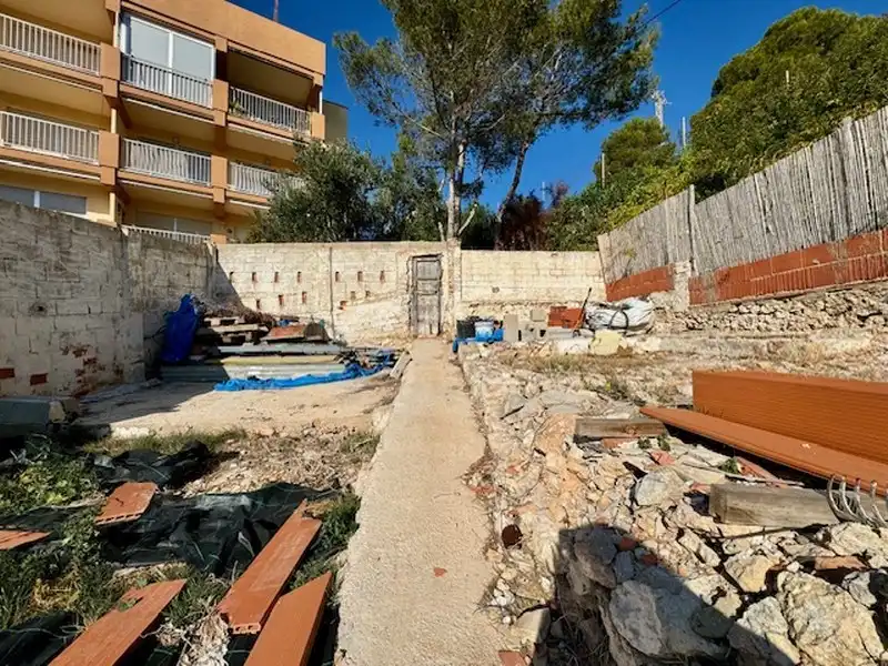 Erdgeschoss zum Verkauf in Cullera mit Klimaanlage, Heizung und Privatgarten