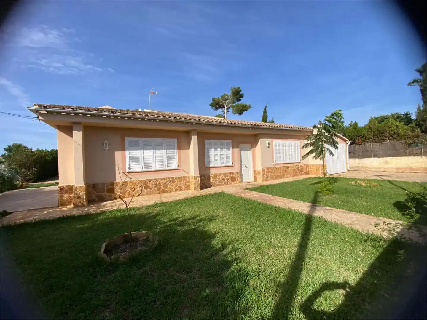 Vista exterior de Casa o xalet en venda en Llucmajor amb Aire condicionat, Piscina i Balcó