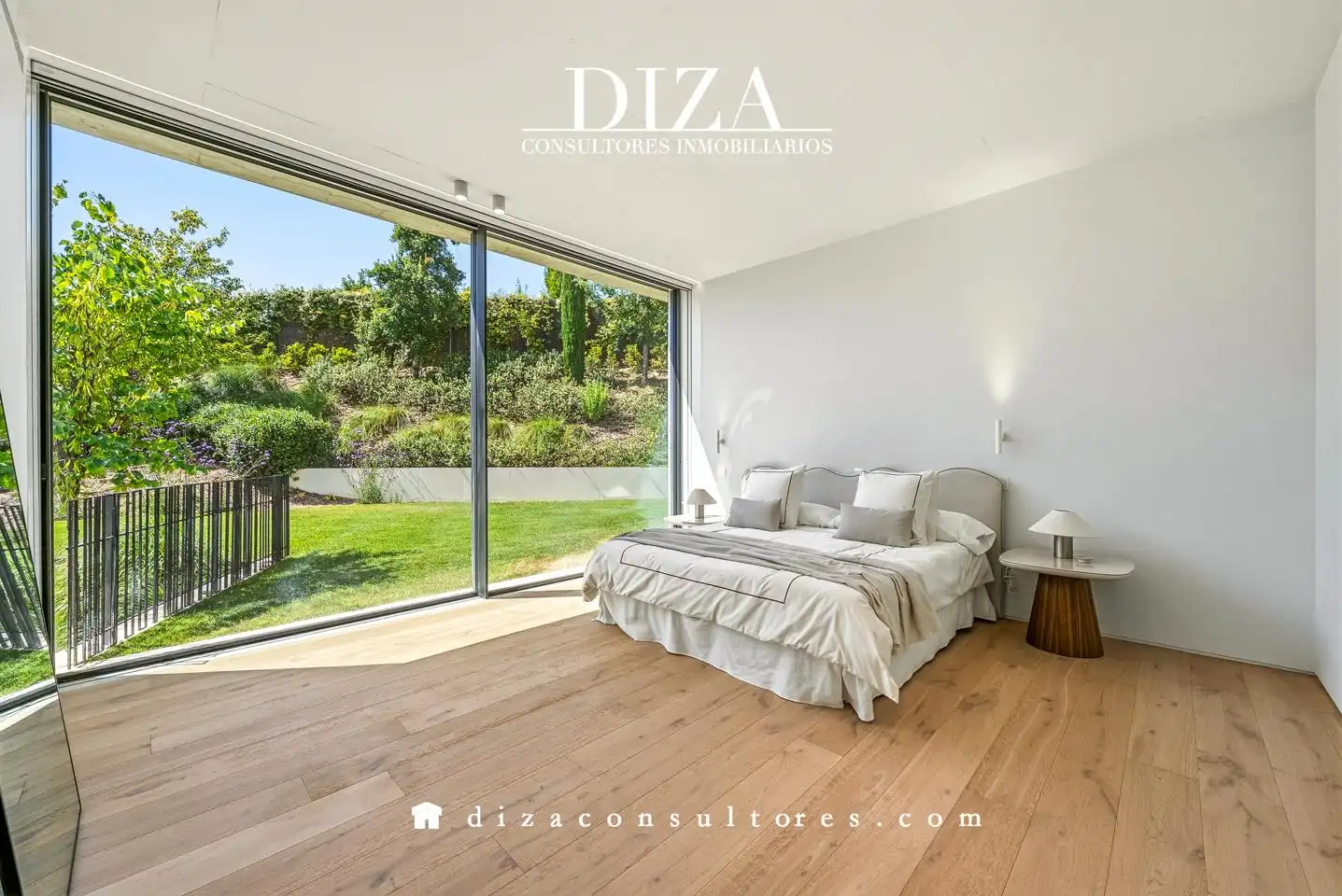 Habitación de Casa o chalet en venta en Pozuelo de Alarcón con Aire acondicionado, Calefacción y Jardín privado