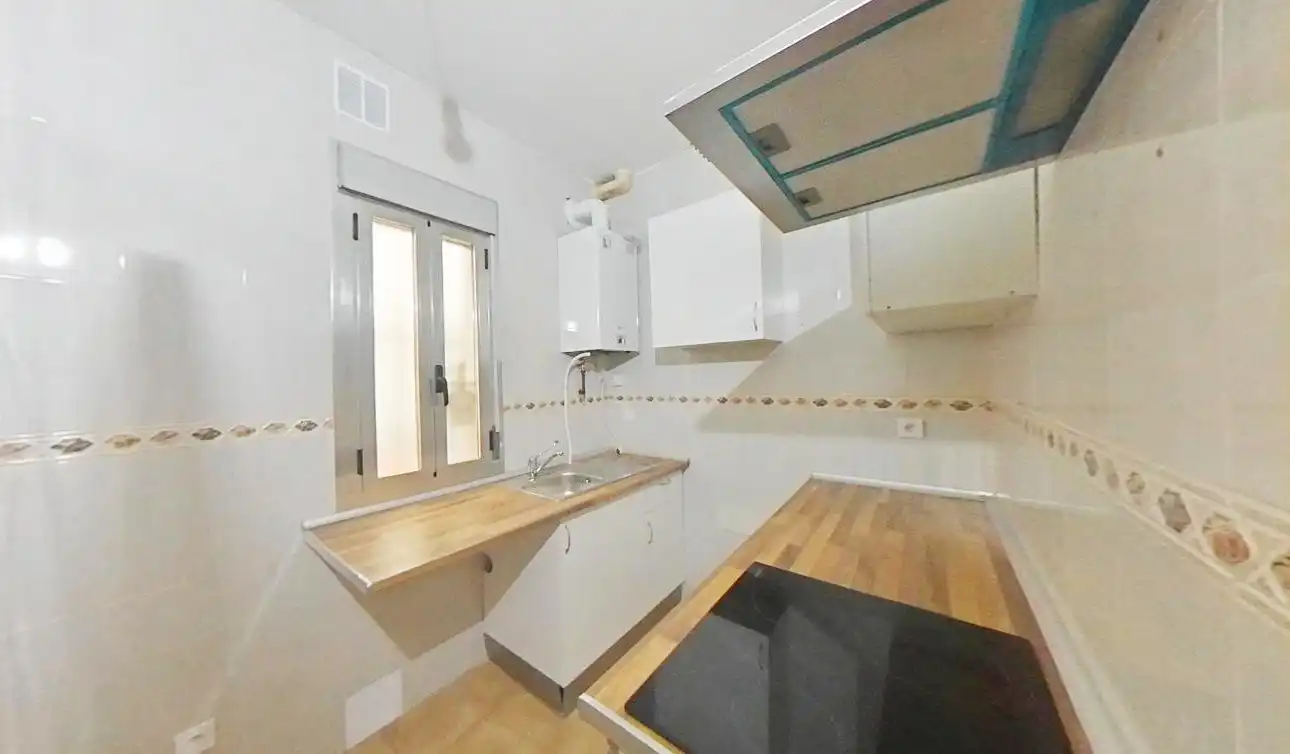 Cocina de Piso en venta en Madrid con Calefacción