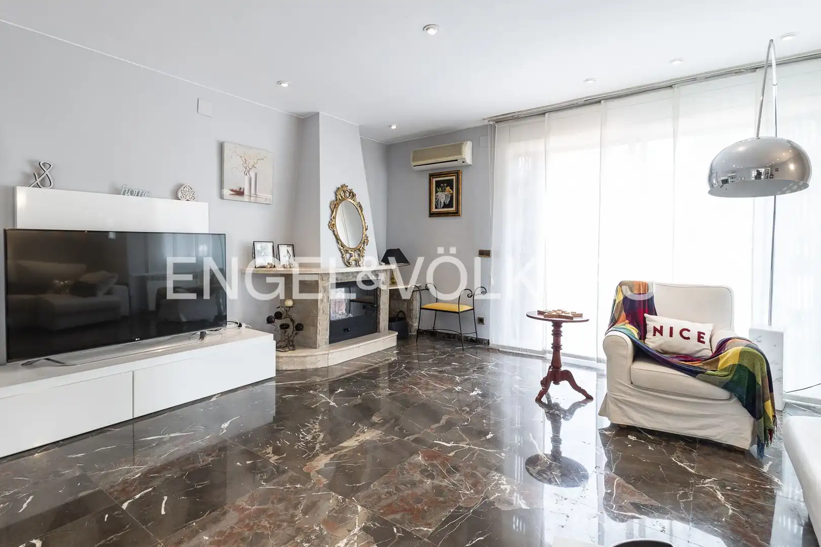 Living room of Detached homes for rent in Barberà del Vallès  with Air Conditioner, Heating and Private garden