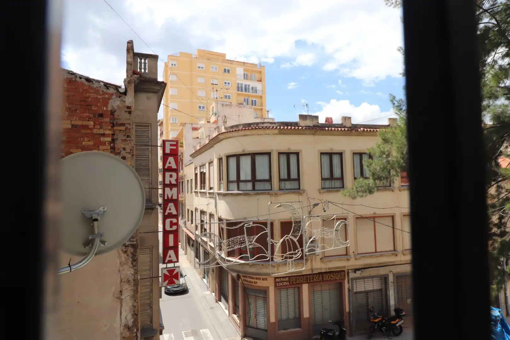 Vista exterior de Piso en venta en Elda