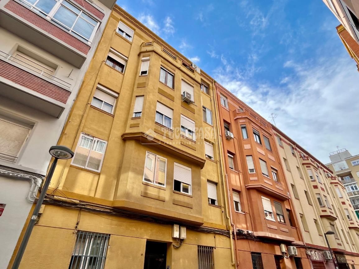 Exterior view of Flat for sale in  Zaragoza Capital  with Heating and Balcony
