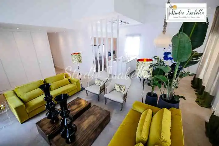 Sala d'estar de Casa o xalet en venda en Cobisa amb Aire condicionat, Calefacció i Jardí privat
