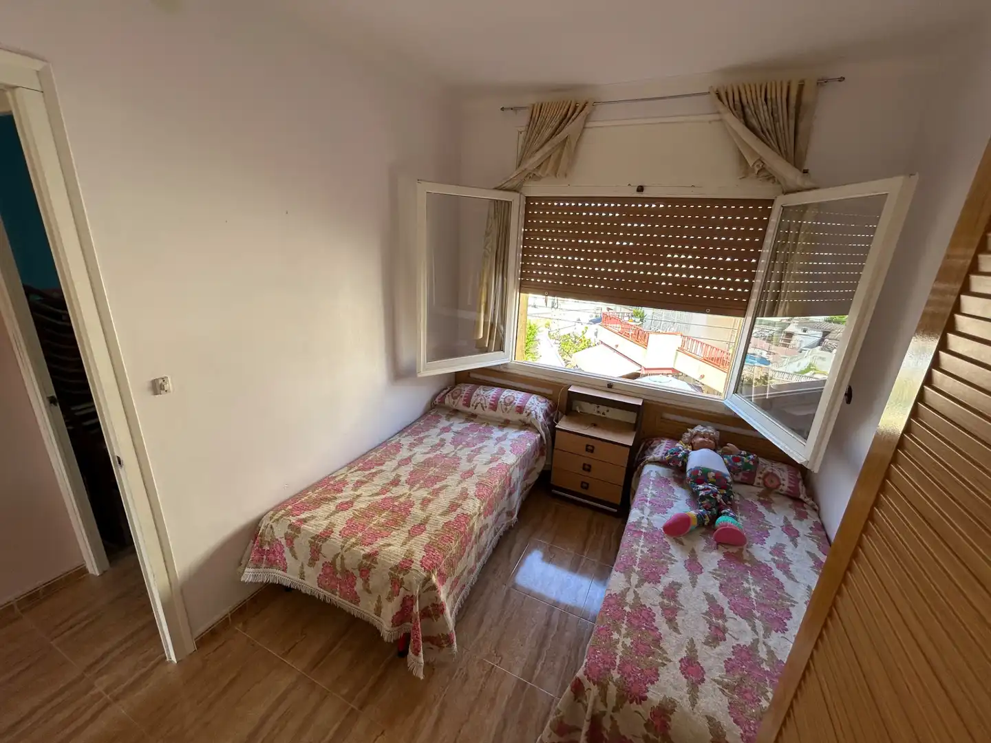 Habitación de Apartamento en venta en Creixell con Terraza, Trastero y Amueblado