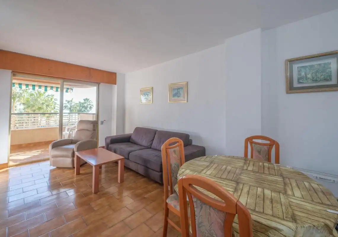 Sala de estar de Piso en venta en El Campello con Calefacción, Jardín privado y Terraza