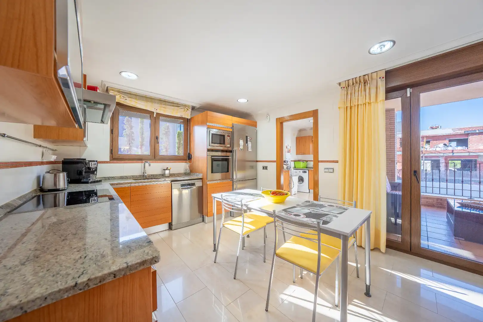 Cocina de Casa o chalet en venta en Torrevieja con Aire acondicionado, Calefacción y Jardín privado