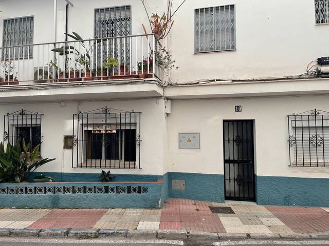 Piso en Venta en Calle Castilla, s/n en San Pedro de Alcántara pueblo