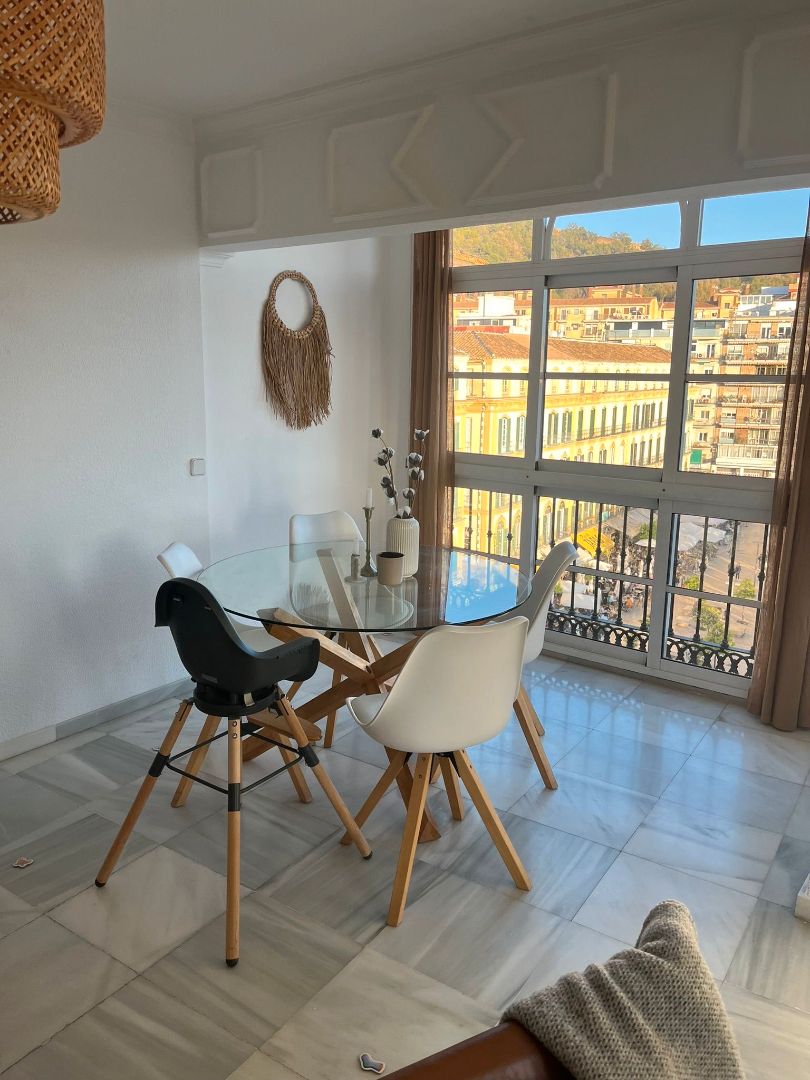 Dining room of Flat for rent in Málaga Capital  with Air Conditioner, Terrace and Furnished