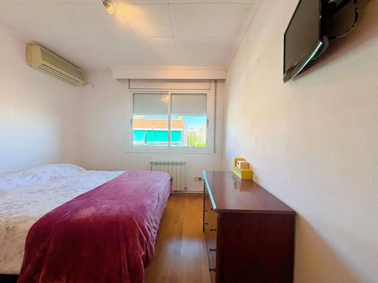 Habitación de Piso en venta en Cerdanyola del Vallès con Aire acondicionado, Calefacción y Parquet