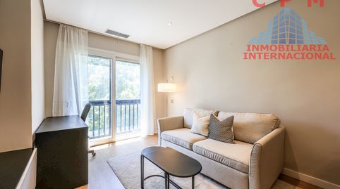 Photo 2 of Flat for rent in Castillejos - Cuzco, Madrid Capital