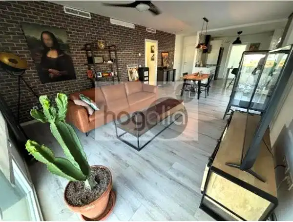 Sala de estar de Ático de alquiler en Sevilla con Aire acondicionado, Jardín privado y Terraza