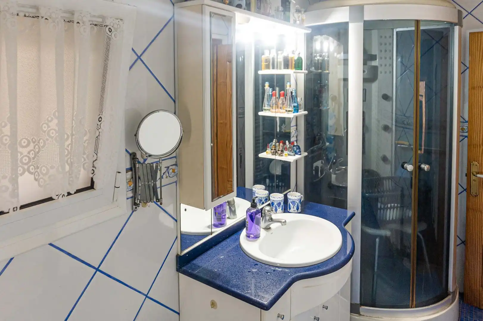 Bathroom of Houses for sale in Albinyana  with Heating, Balcony and Community pool