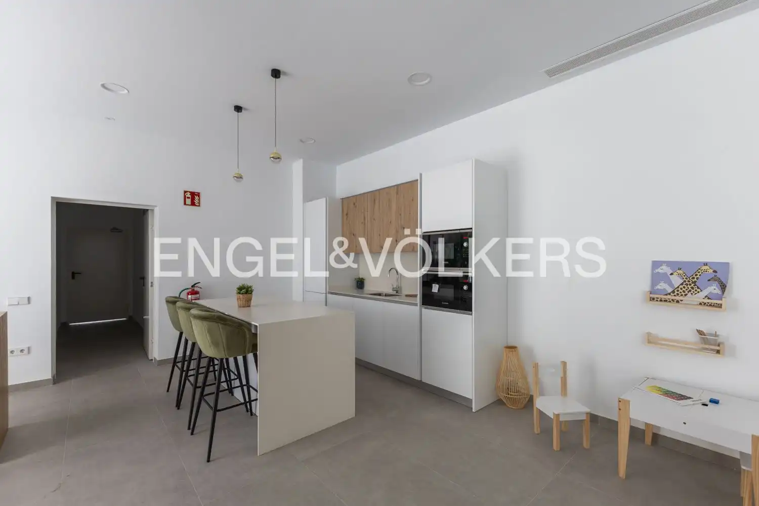 Cocina de Piso de alquiler en Valencia con Aire acondicionado, Calefacción y Jardín privado