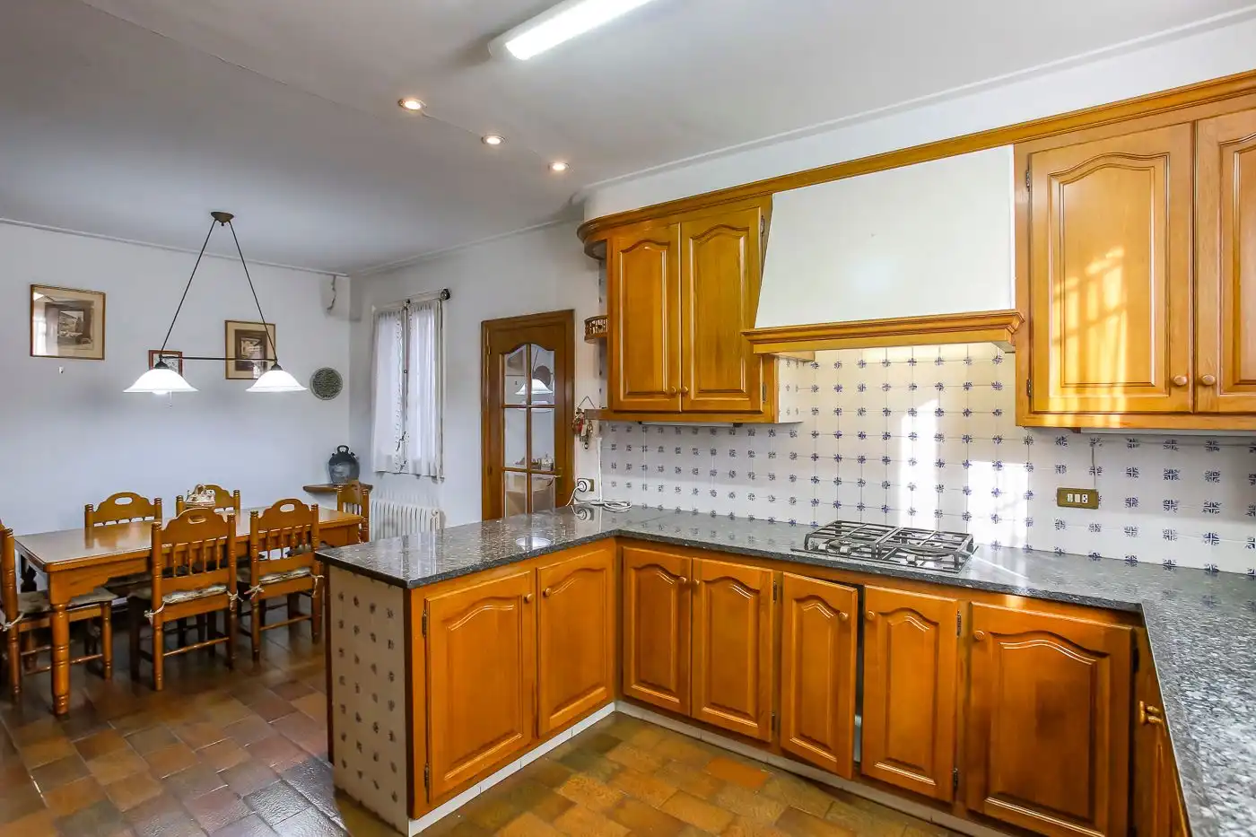 Cuina de Finca rústica en venda en Les Franqueses del Vallès
