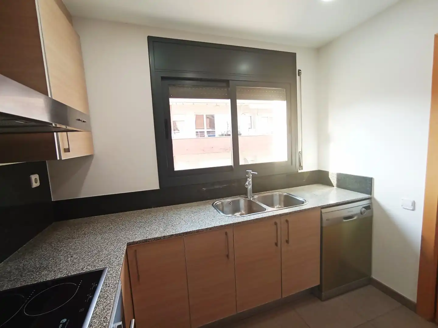 Küche von Maisonette zur Miete in Terrassa mit Klimaanlage, Heizung und Terrasse