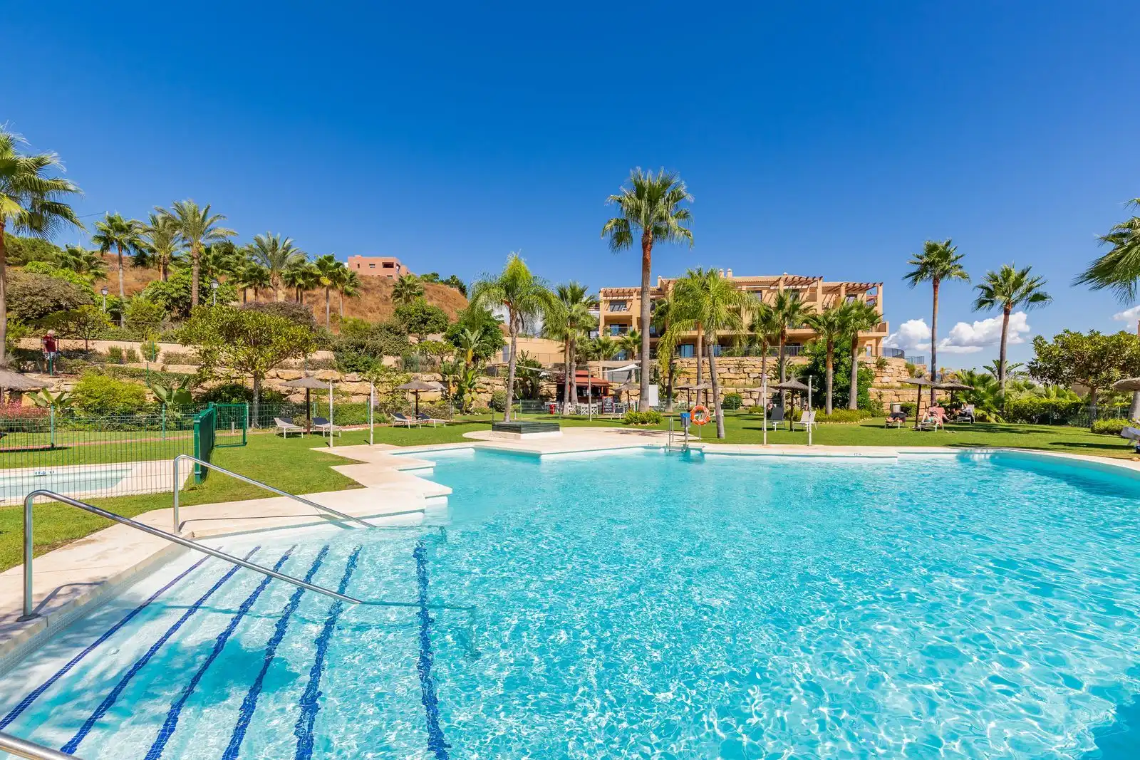 Apartamento con piscina en venta en Calle Torre Campanillas 7, imagen 15