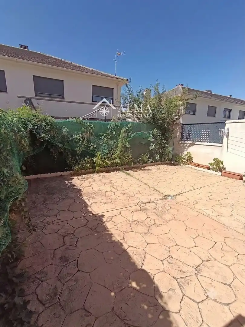 Terraced house with pool for sale in La Montaña - El Cortijo, imagen 32