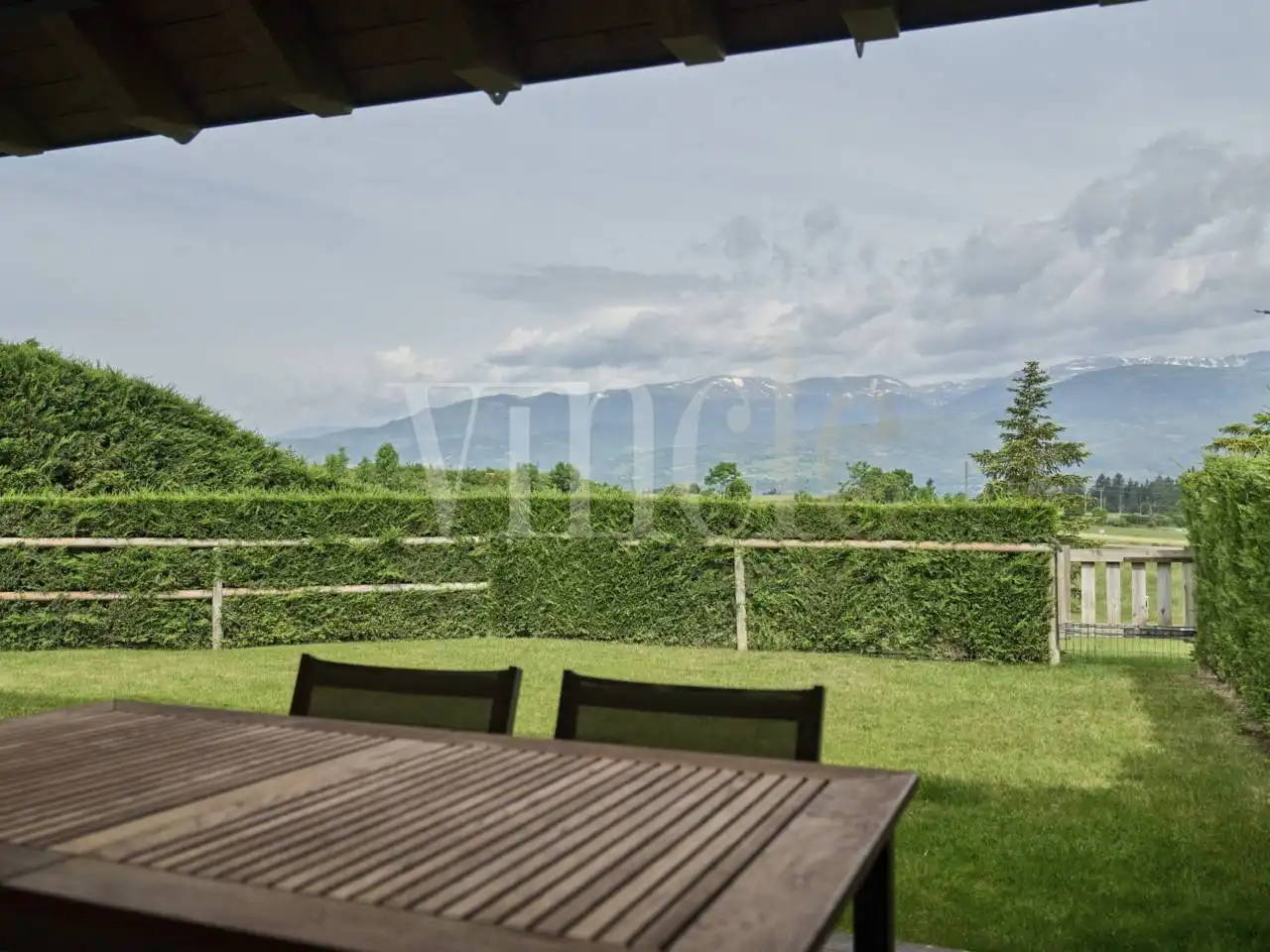 Terrassa de Casa adosada en venda en Alp amb Calefacció, Jardí privat i Parquet