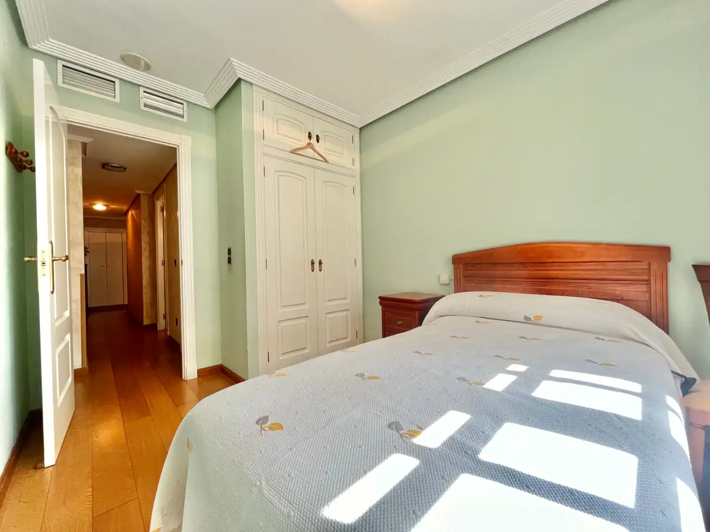 Schlafzimmer von Maisonette zum Verkauf in Zaragoza mit Klimaanlage, Heizung und Parkett