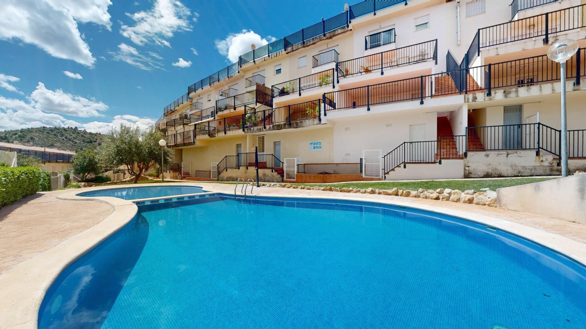 Swimming pool of Single-family semi-detached for sale in Benaguasil  with Heating, Terrace and Community pool