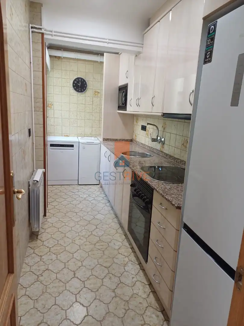 Flat for rent in Carrer del Riu Ebre, Cappont