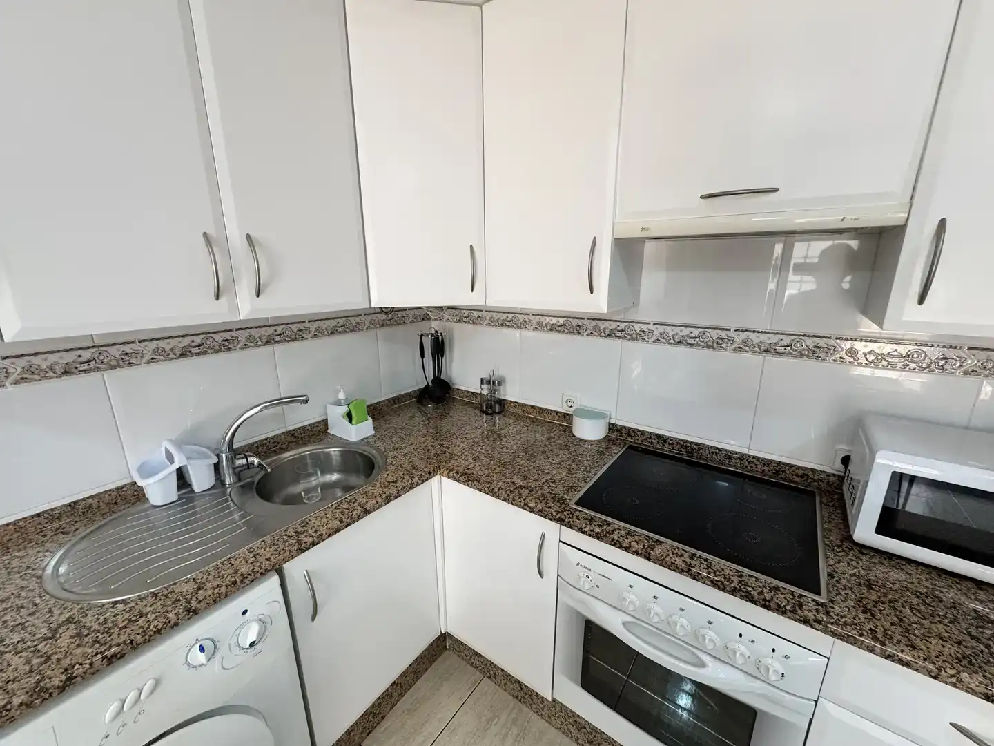 Küche von Wohnung zur Miete in Arico mit Privatgarten, Schwimmbad und Möbliert
