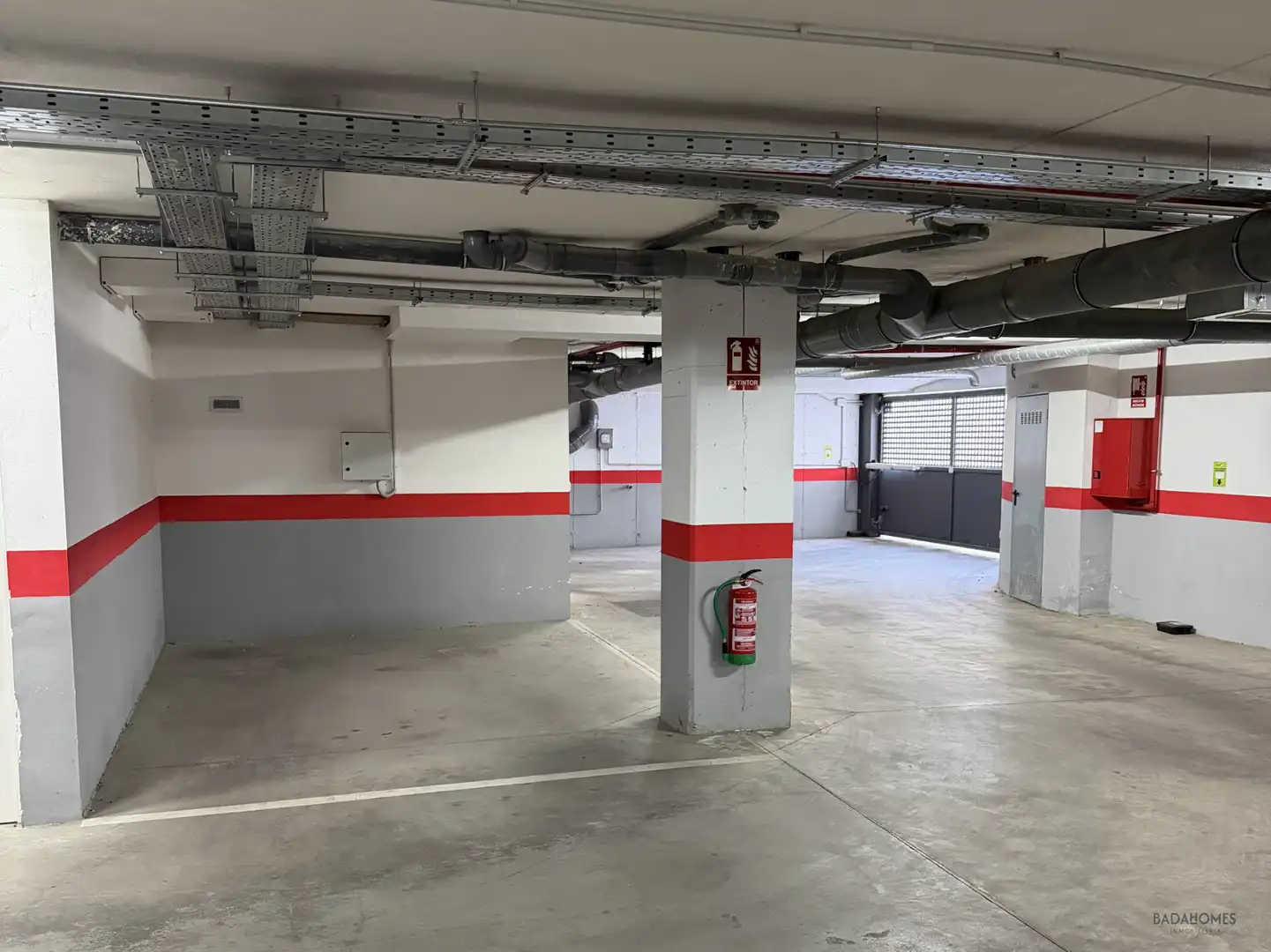 Aparcament de Planta baixa en venda en Badajoz amb Aire condicionat, Calefacció i Terrassa