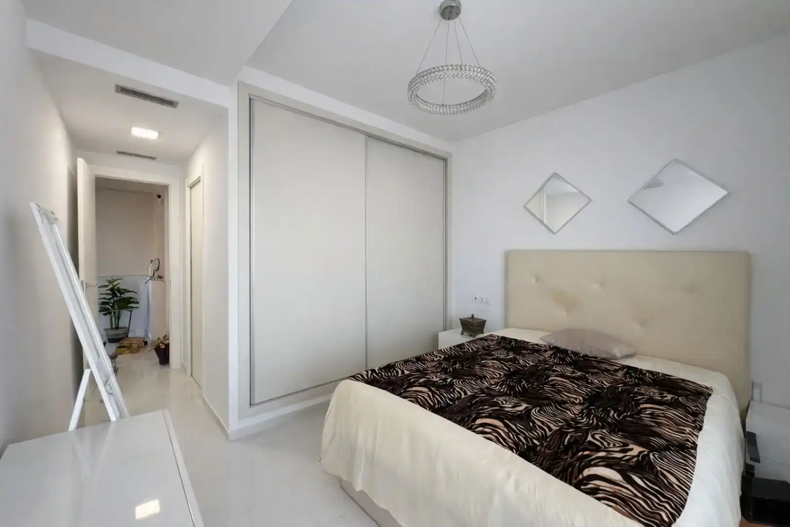 Schlafzimmer von Einfamilien-Reihenhaus zum Verkauf in Orihuela mit Schwimmbad