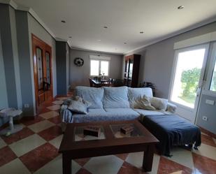 Living room of House or chalet for sale in Abades