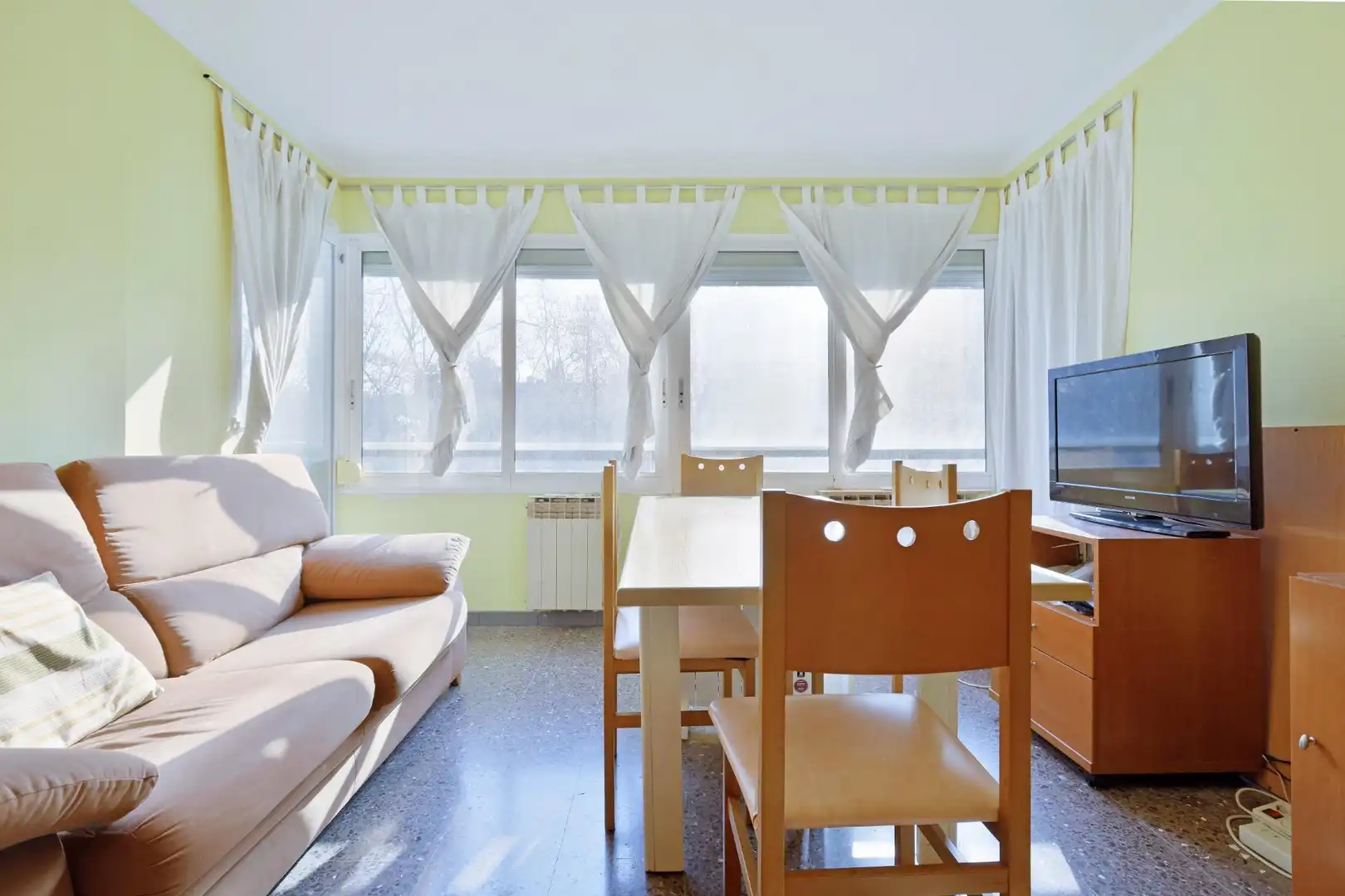 Living room of Apartments for sale in Barcelona