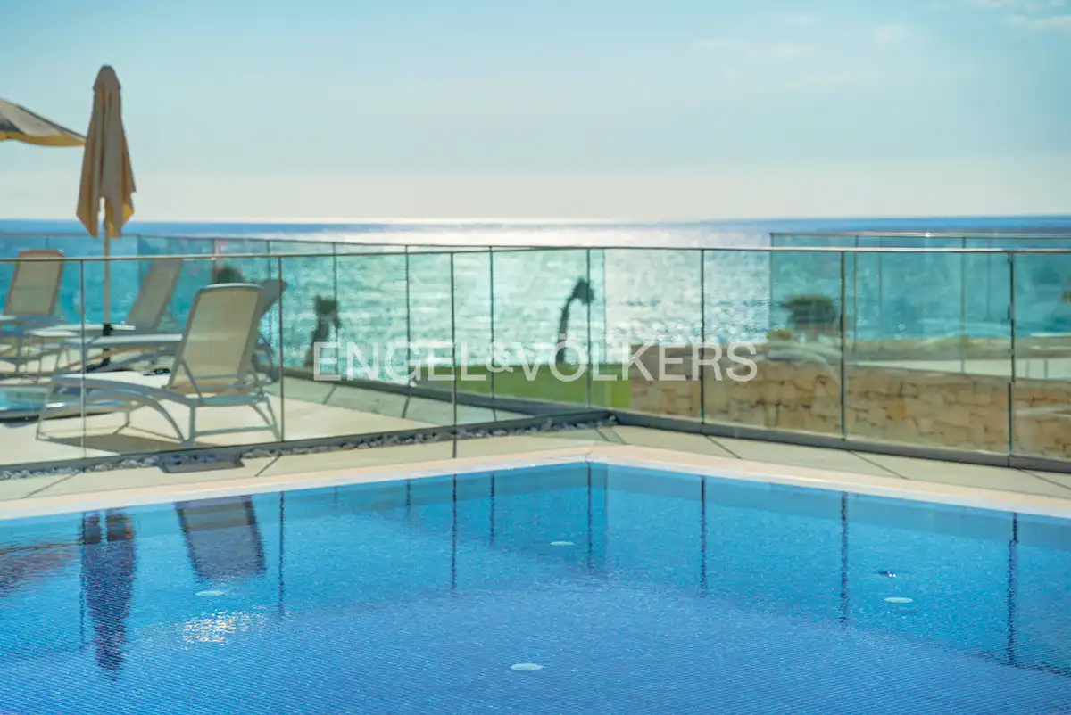 Swimming pool of Flat for rent in Alicante / Alacant  with Air Conditioner, Terrace and Furnished