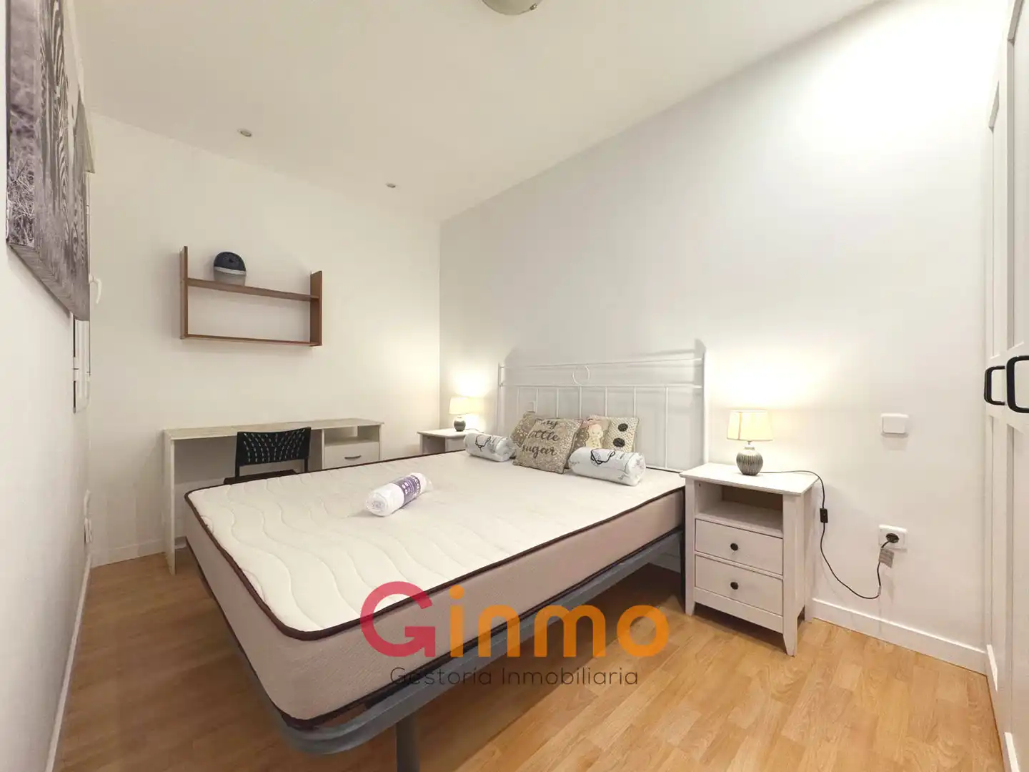 Bedroom of Flat for rent in Madrid  with Air Conditioner, Heating and Parquet flooring