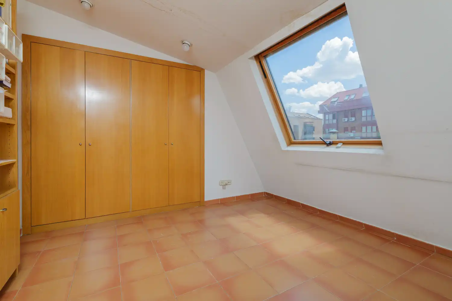 Dormitori de Dúplex en venda en Madrid amb Aire condicionat, Calefacció i Parquet