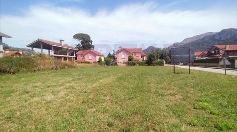 Se vende parcela urbana para poder construir una vivienda cerca del núcleo urbano en una zona tranquila.La parcela se encuentra el