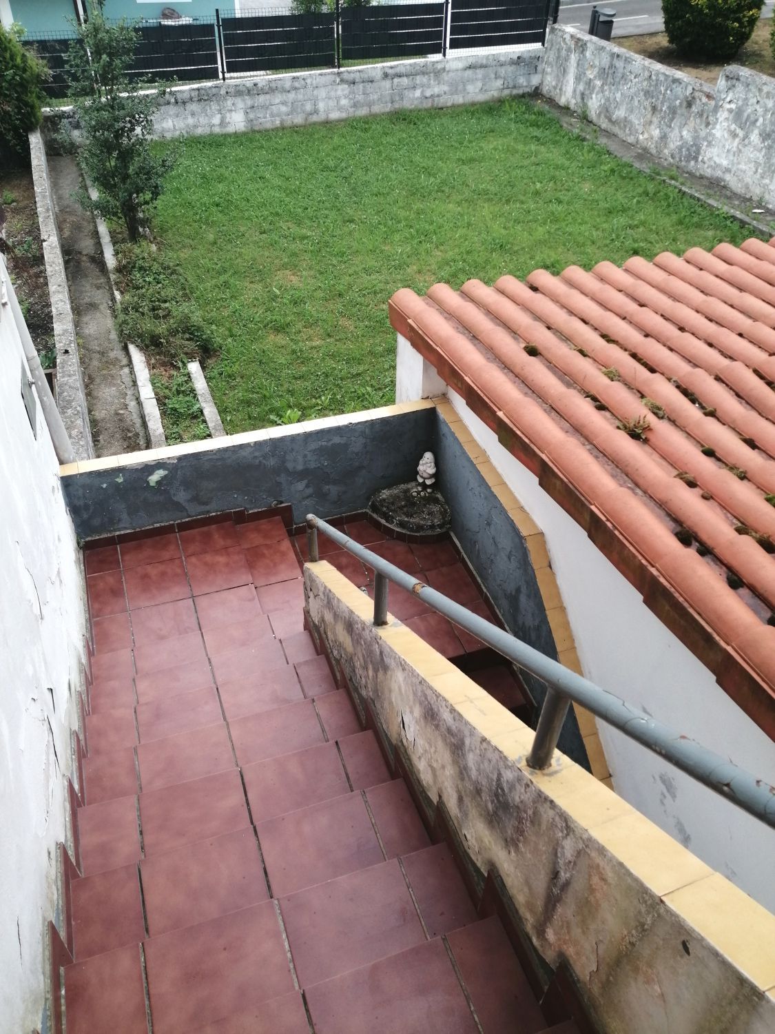 Terrassa de Casa adosada en venda en Torrelavega  amb Calefacció i Balcó
