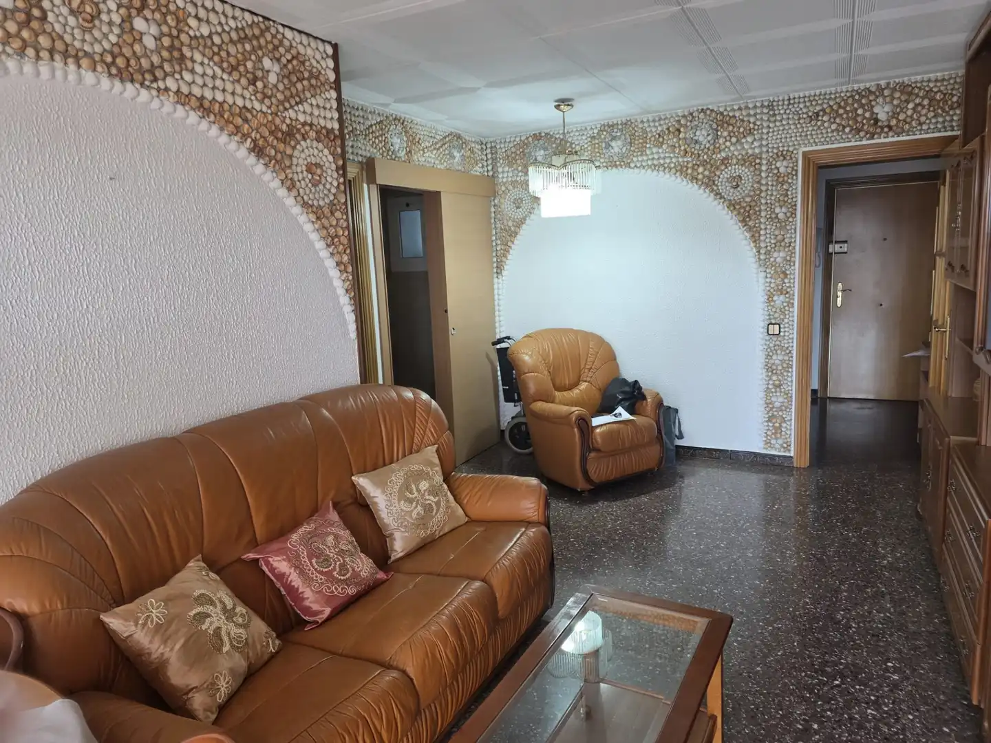 Wohnzimmer von Wohnung zum Verkauf in L'Hospitalet de Llobregat mit Ofen und Balkon