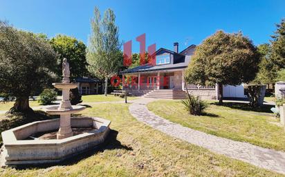 Jardí de Casa o xalet en venda en Allariz amb Calefacció, Jardí privat i Terrassa