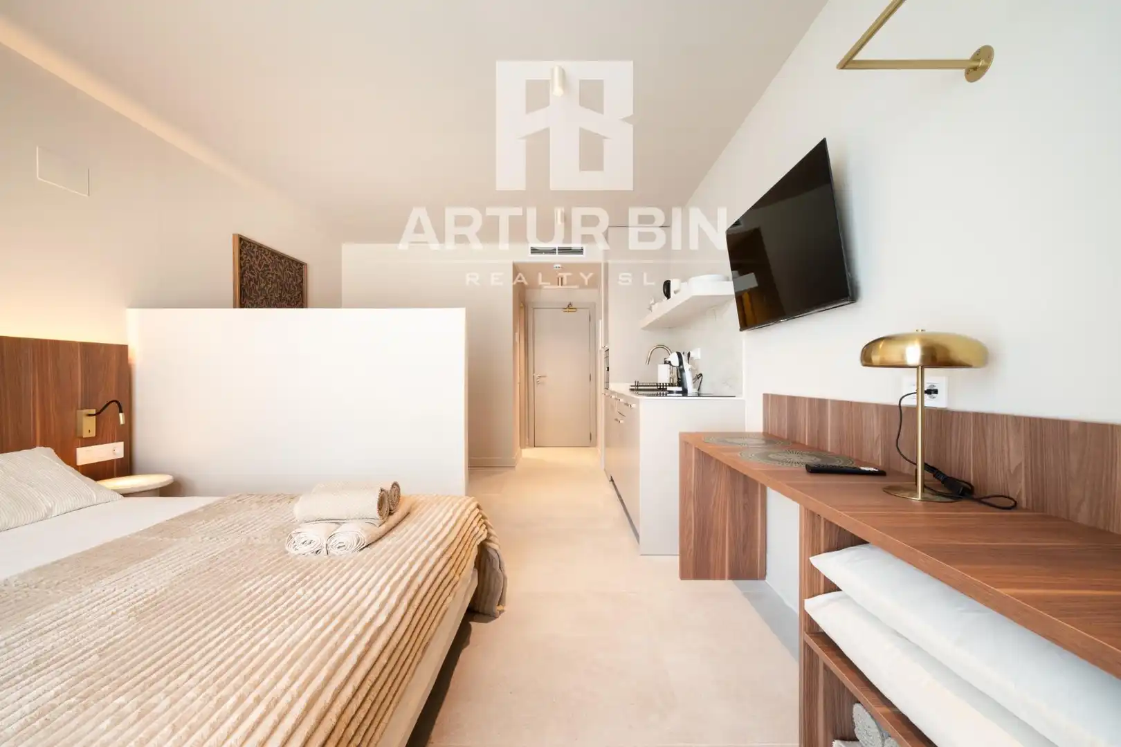 Hotel con ascensore in vendita a Quatre Carreres, imagen 3